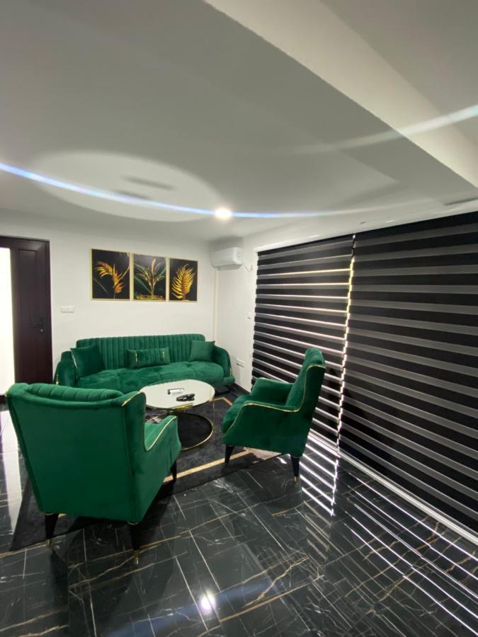 Holiday Houses Green Queen Бихач Экстерьер фото