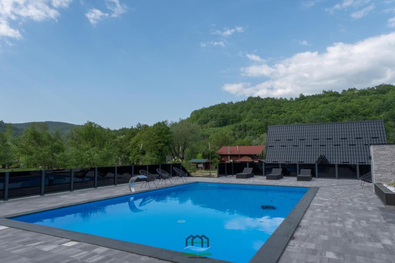 Holiday Houses Green Queen Бихач Экстерьер фото