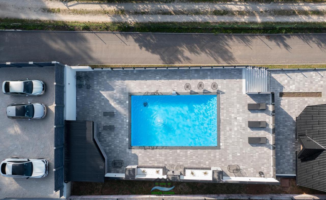 Holiday Houses Green Queen Бихач Экстерьер фото