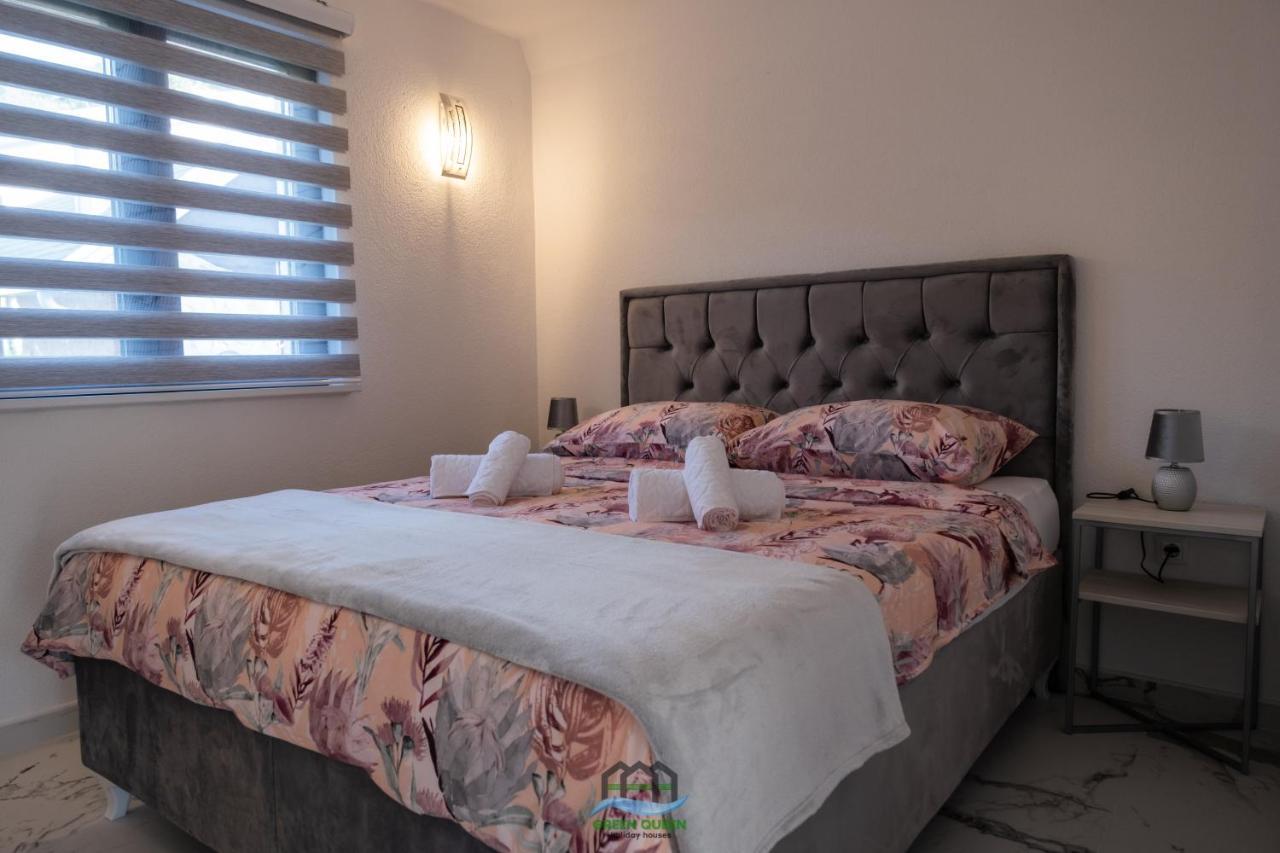 Holiday Houses Green Queen Бихач Экстерьер фото